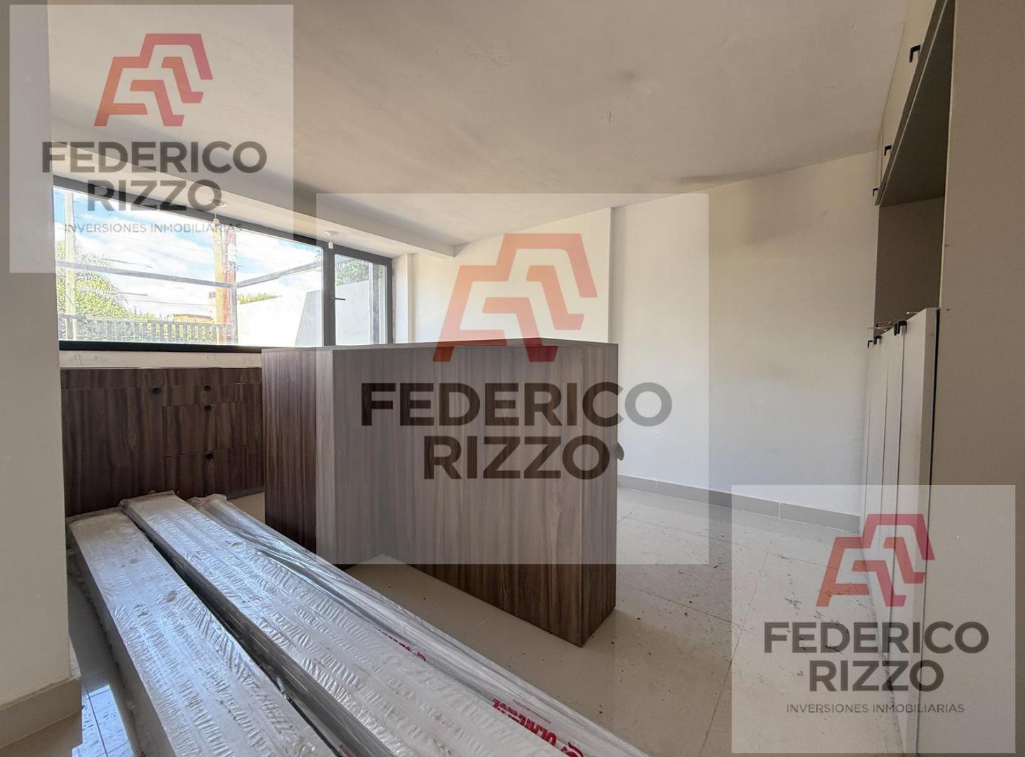 Foto de EXCLUSIVA CASA EN VENTA 3 DORMITORIOS Y COCHERA DOBLE, imagen 2