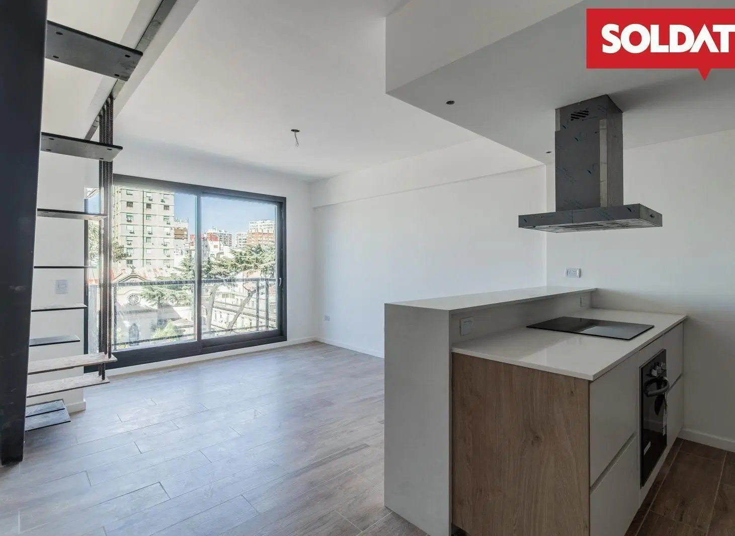 En venta Duplex en piso 7 en Belgrano. 5