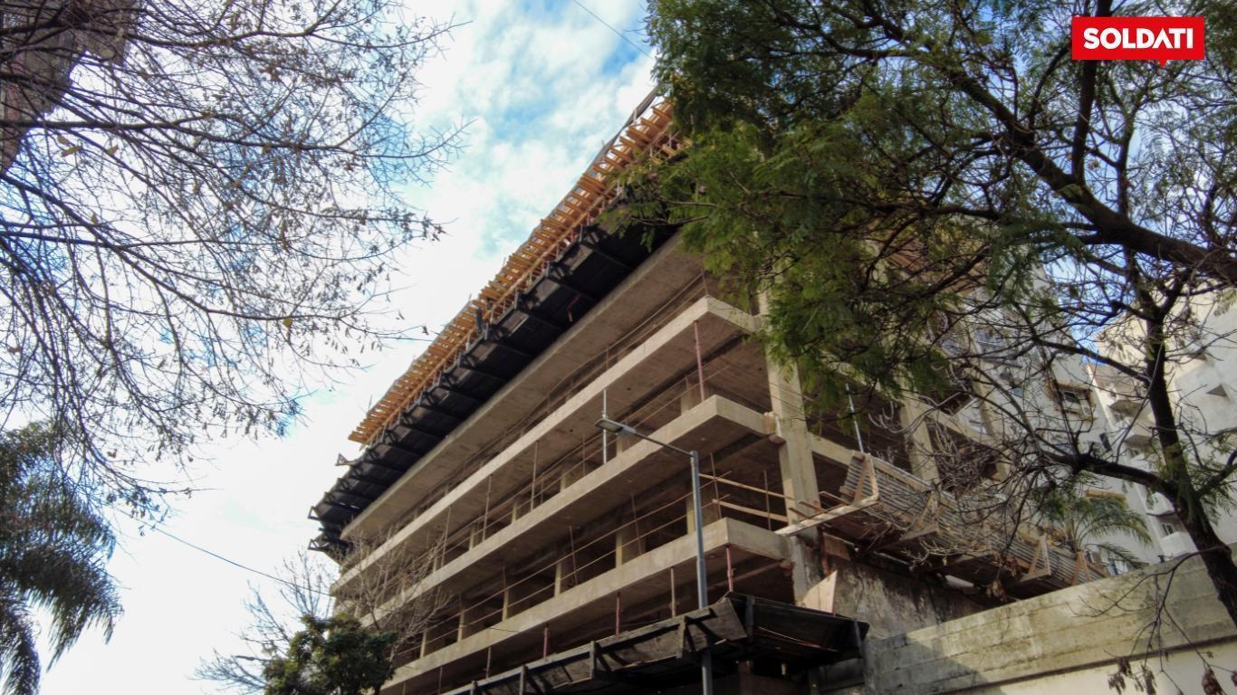 Excelente unidad tres ambientes con balcón en Villa Crespo