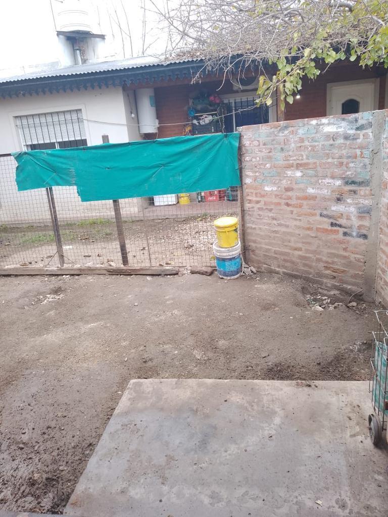 Oportunidad!vendo 2 Casas en un Mismo Lote, merlo Norte 5