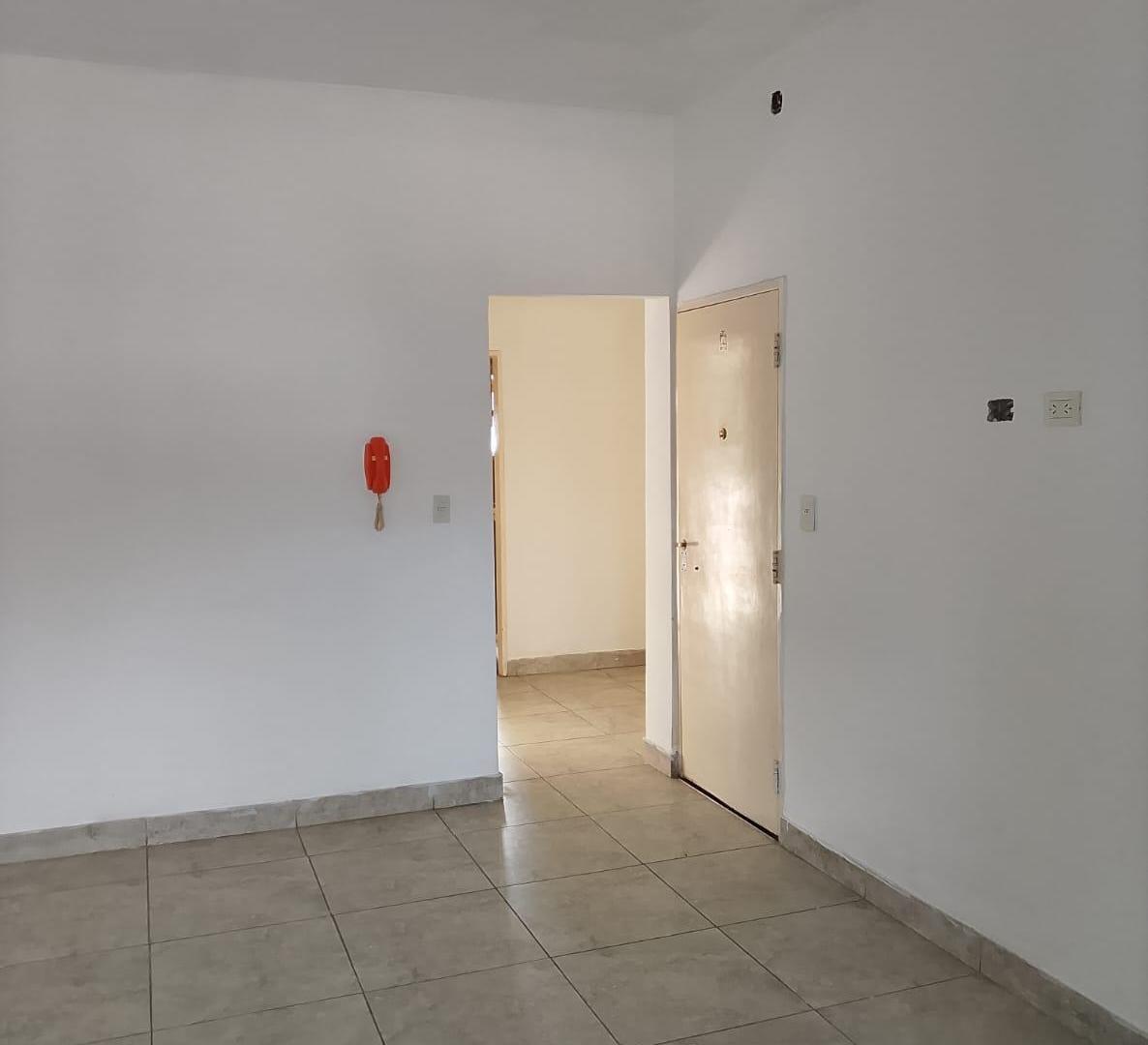 Foto de Alquilo departamento en Paso del Rey Centro, imagen 2