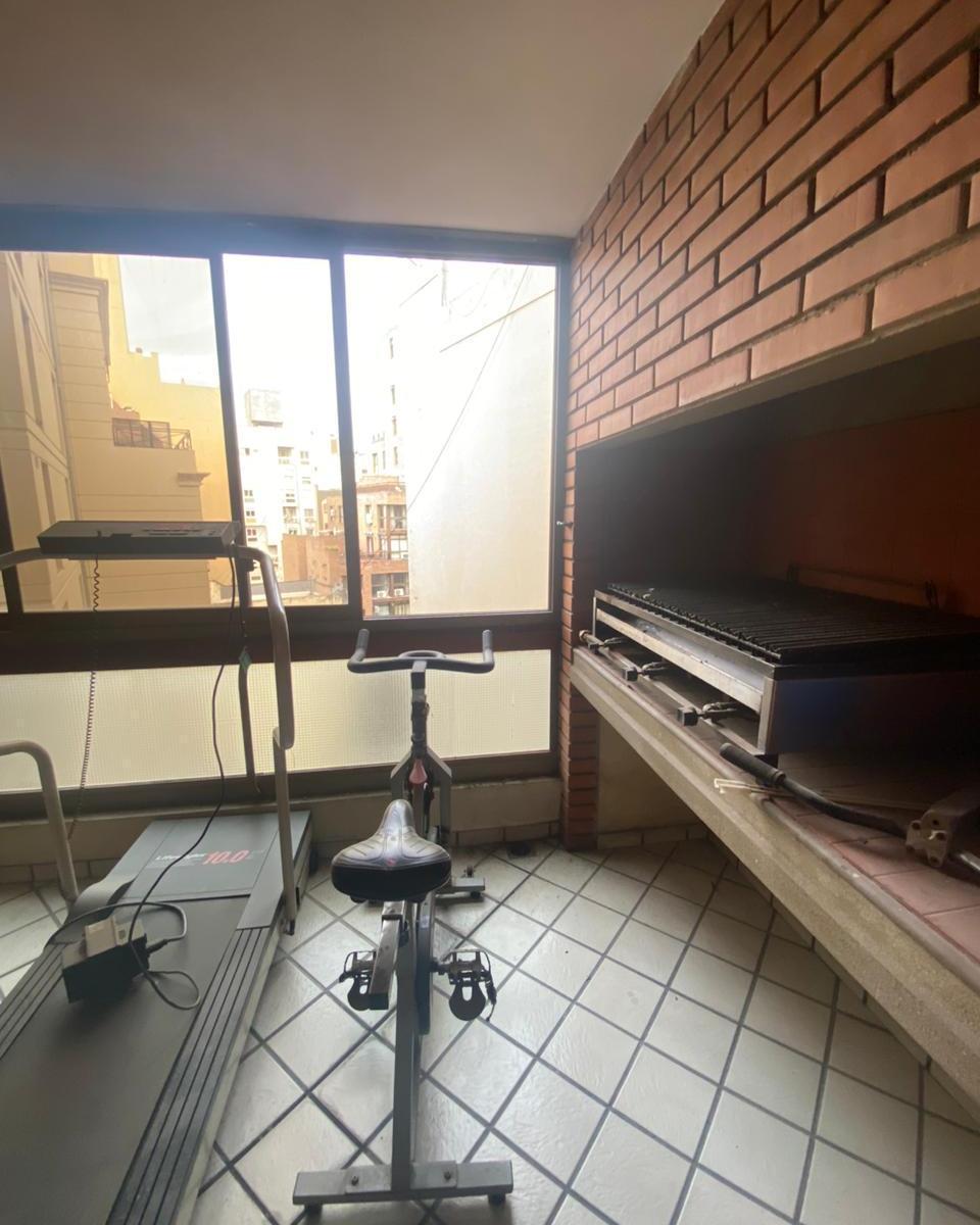 Yrigoyen - Departamento de 320 m² de Gran Categoria - 2 Cocheras Baulera 3