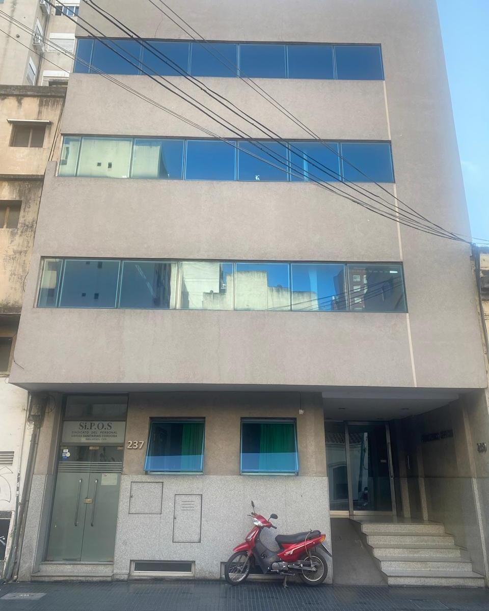 Foto de OFICINA AMOBLADA - 120M2 - BARRIO CENTRO, imagen 4