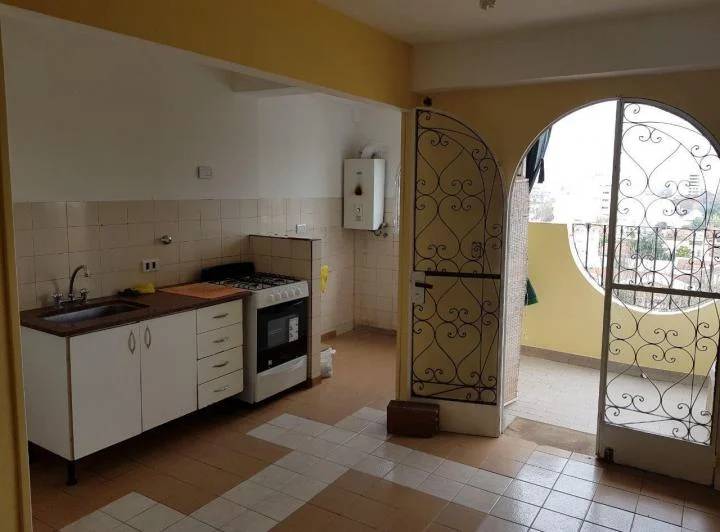 Departamento en alquiler, dos dormitorios y balcon, Barrio Norte, La Plata 1