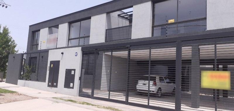 Luzuriaga - Villavicencio Esquina Laguna Horcones a m de Club Mendoza de Regatas 1