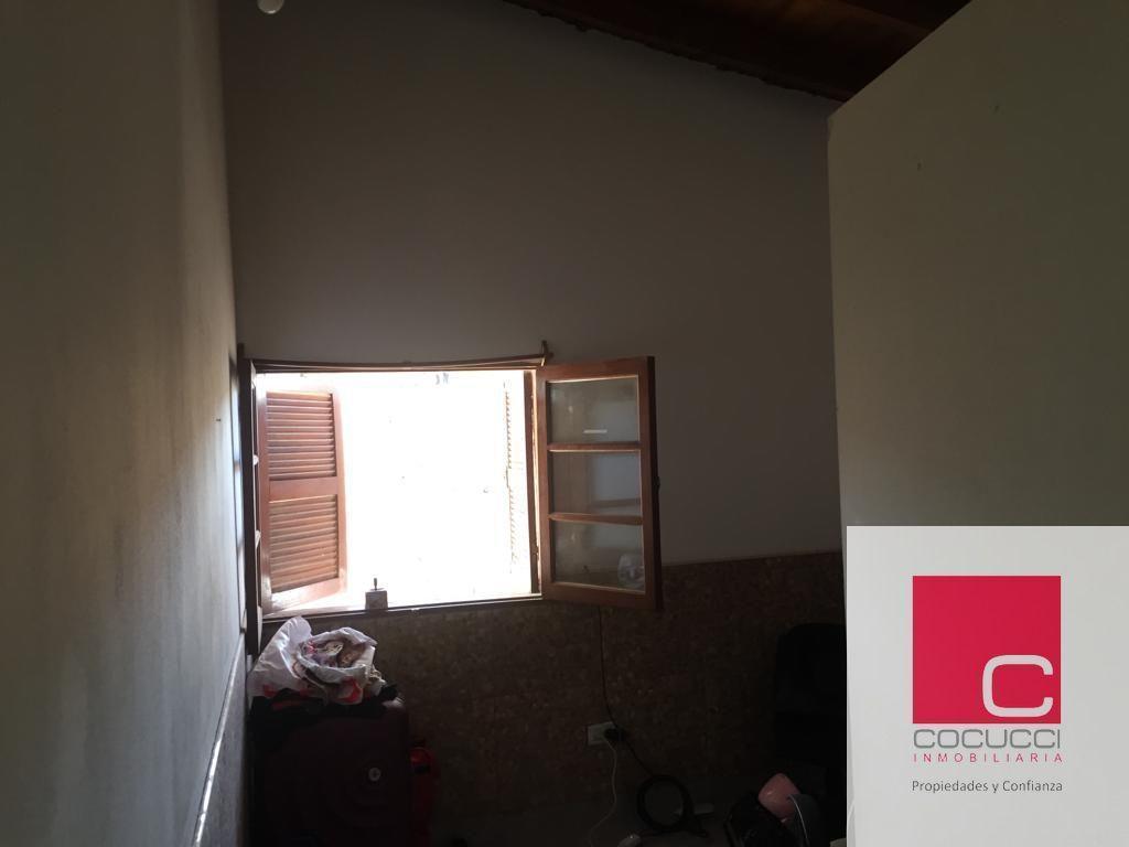 Casa en Venta de 4 Dorm. C/ Cochera en Buena Nueva 1