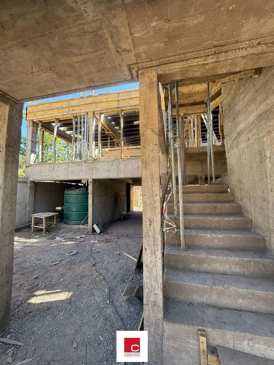PH en Venta, Hermoso Complejo de Viviendas Unifamiliares, en Godoy Cruz! 2
