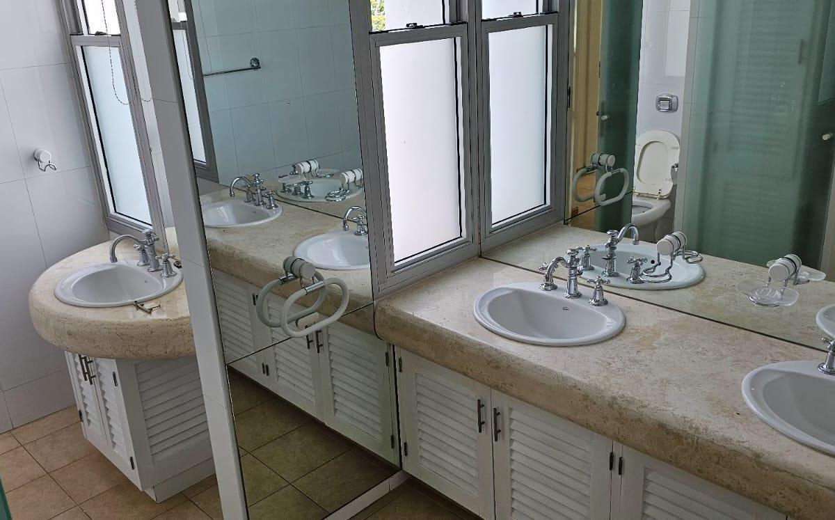 Excelente Casa en Barrio Privado 5