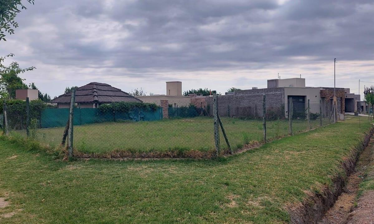 Lote Esquina - Barrio Arenas Country - Los Corralitos 2