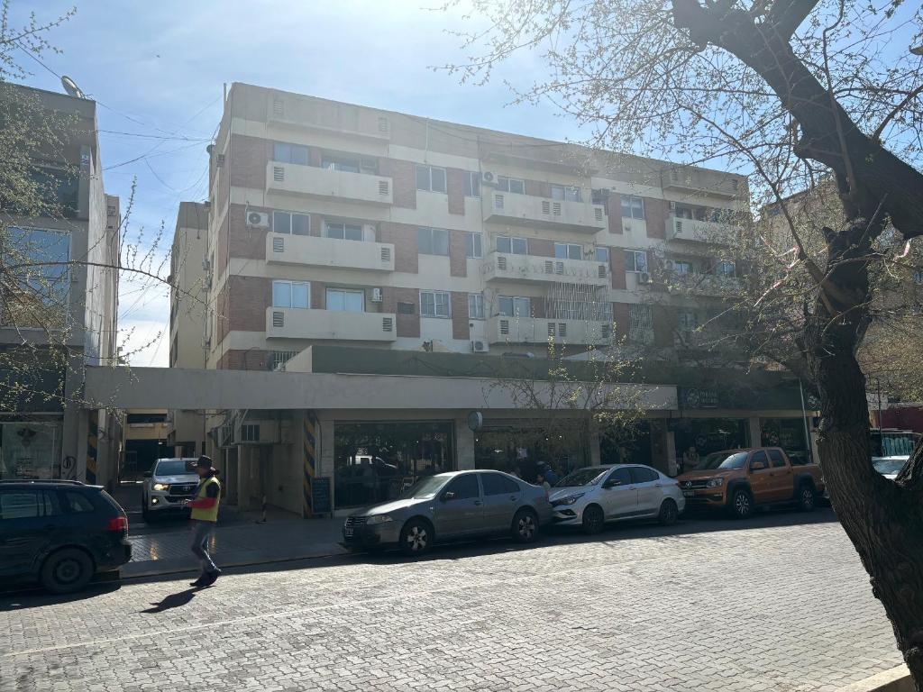 Civico - Pedro Molina 249 Cercania Tribunales/ Casa de Gobierno 1