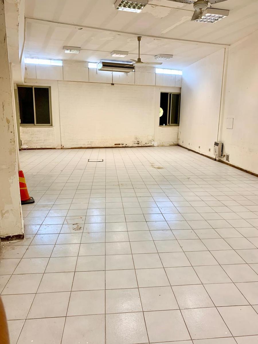 Cocucci Vende Excelente Galpón con Oficinas 3