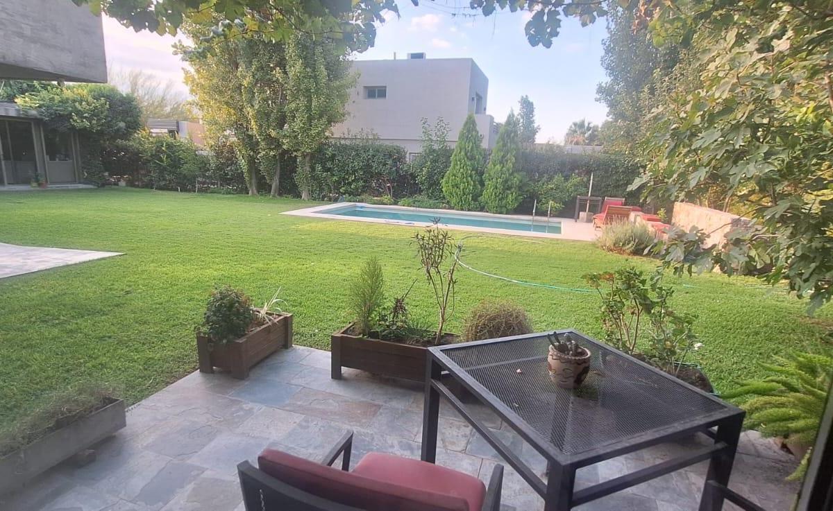 Casa en Barrio Los Teros 2