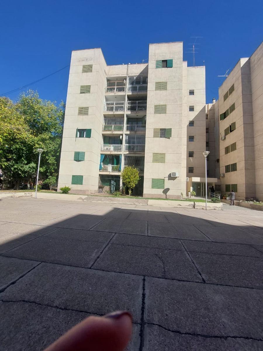 Departamento en Cuarta Seccion Oeste 1