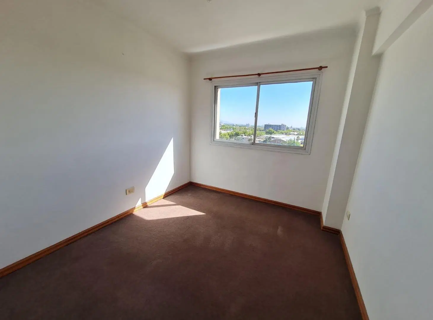 Departamento en Sargento Cabral 847 Piso 7 Dto 5 - 4
