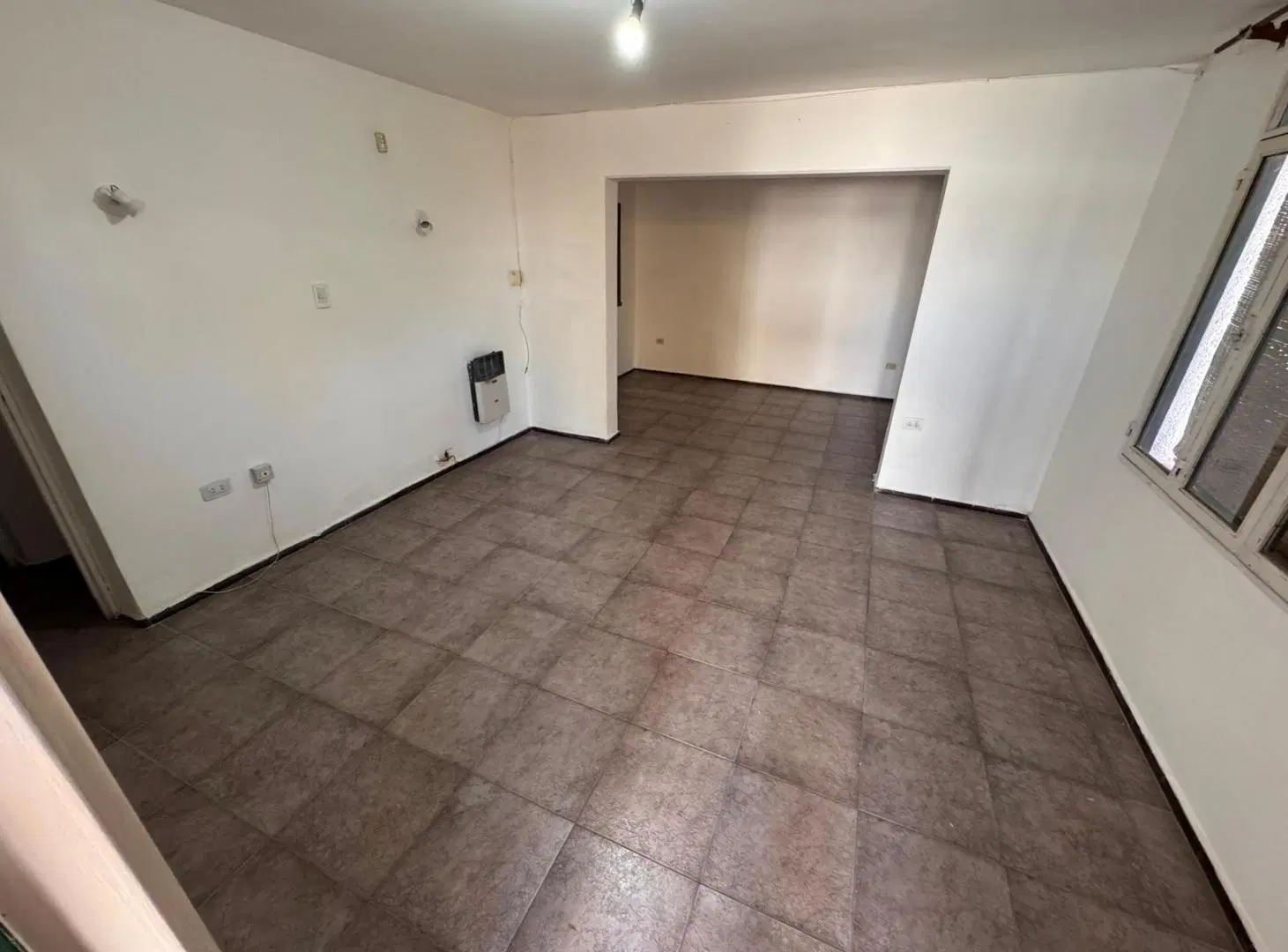 Casa en calle 25 de Mayo- Dorrego 4