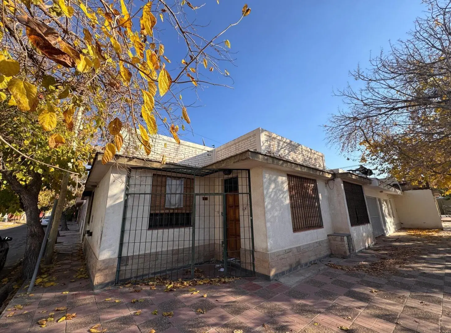 Casa en calle 25 de Mayo- Dorrego 3