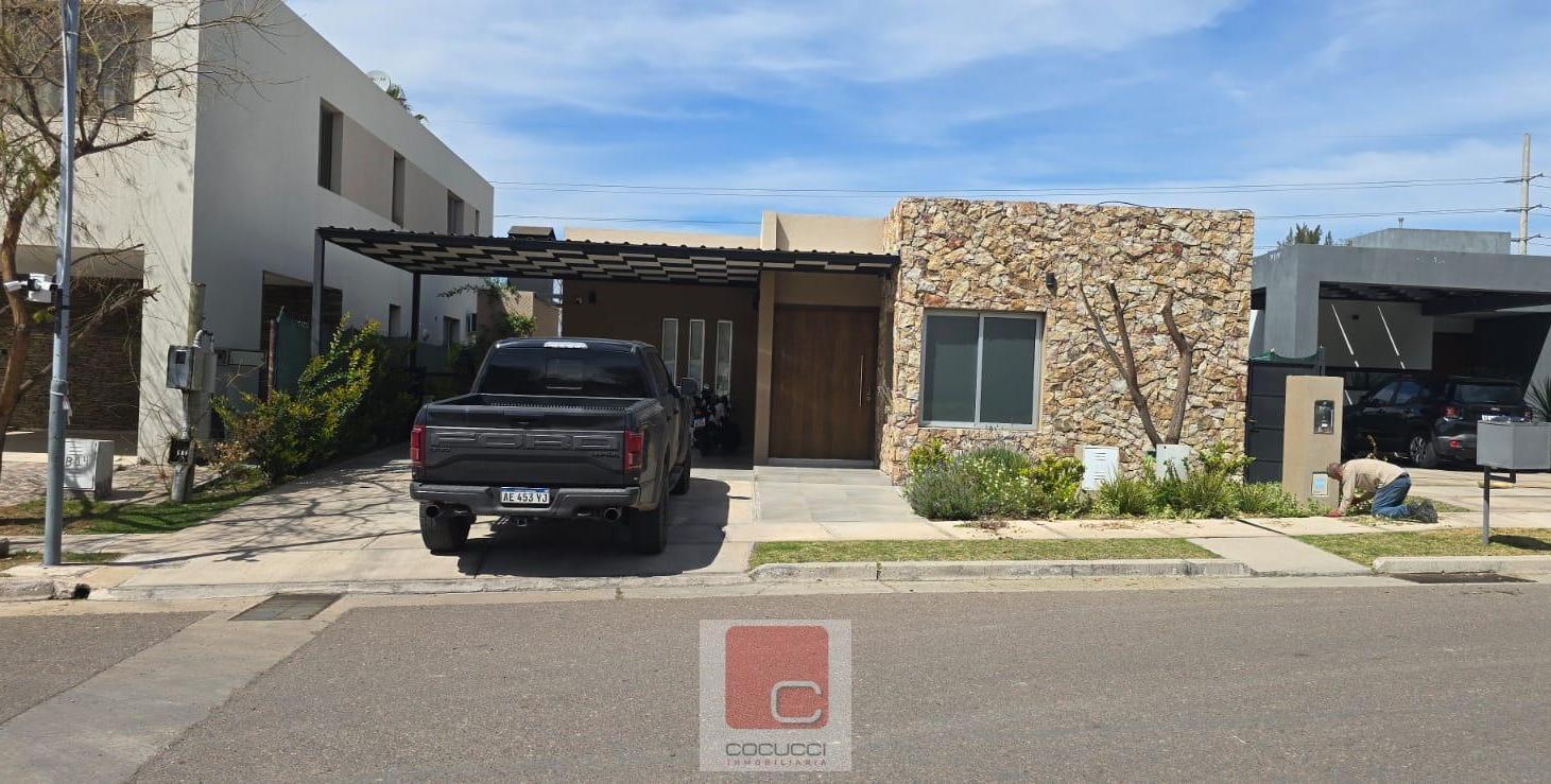 Foto de COCUCCI INMOBILAIRIA VENDE casa en Palmares Valley, imagen 2