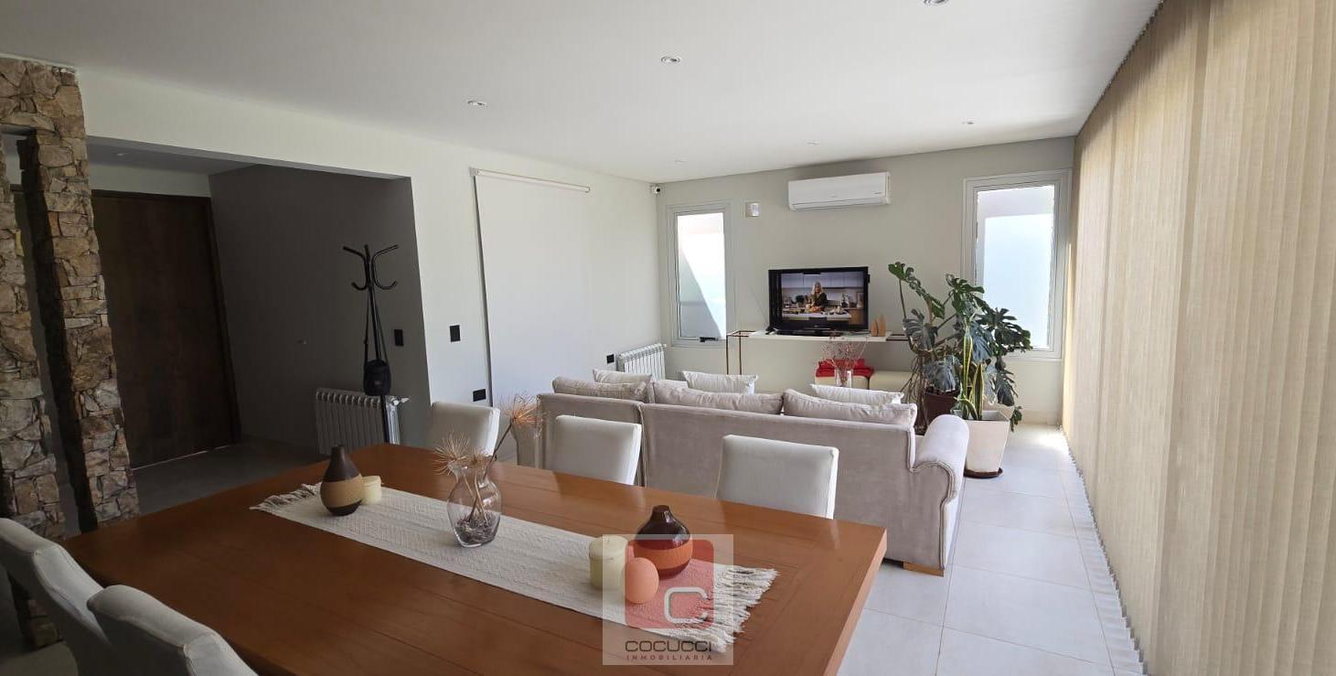 Foto de COCUCCI INMOBILAIRIA VENDE casa en Palmares Valley, imagen 3