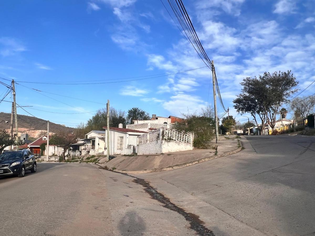 Venta Propiedad en La Calera, Excelente Lote por Ubicación 3