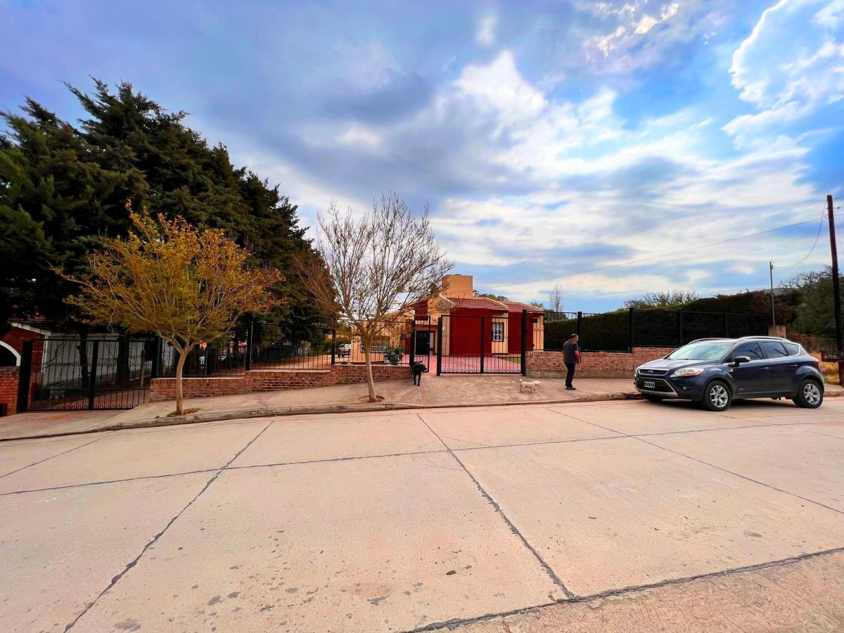 Venta Casa Carlos Paz a 40 m del Rio Atencion Retasada 3