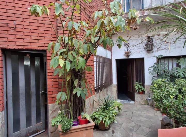 Departamento de pasillo 5