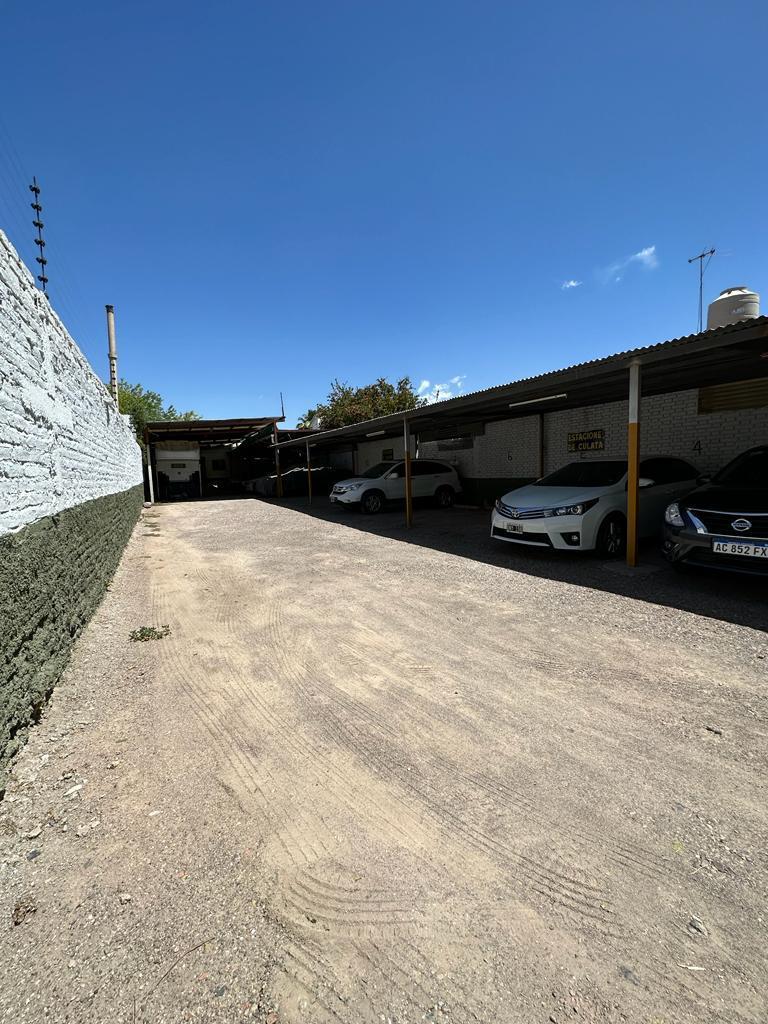 Venta Lote con Galpon Dorrego 5
