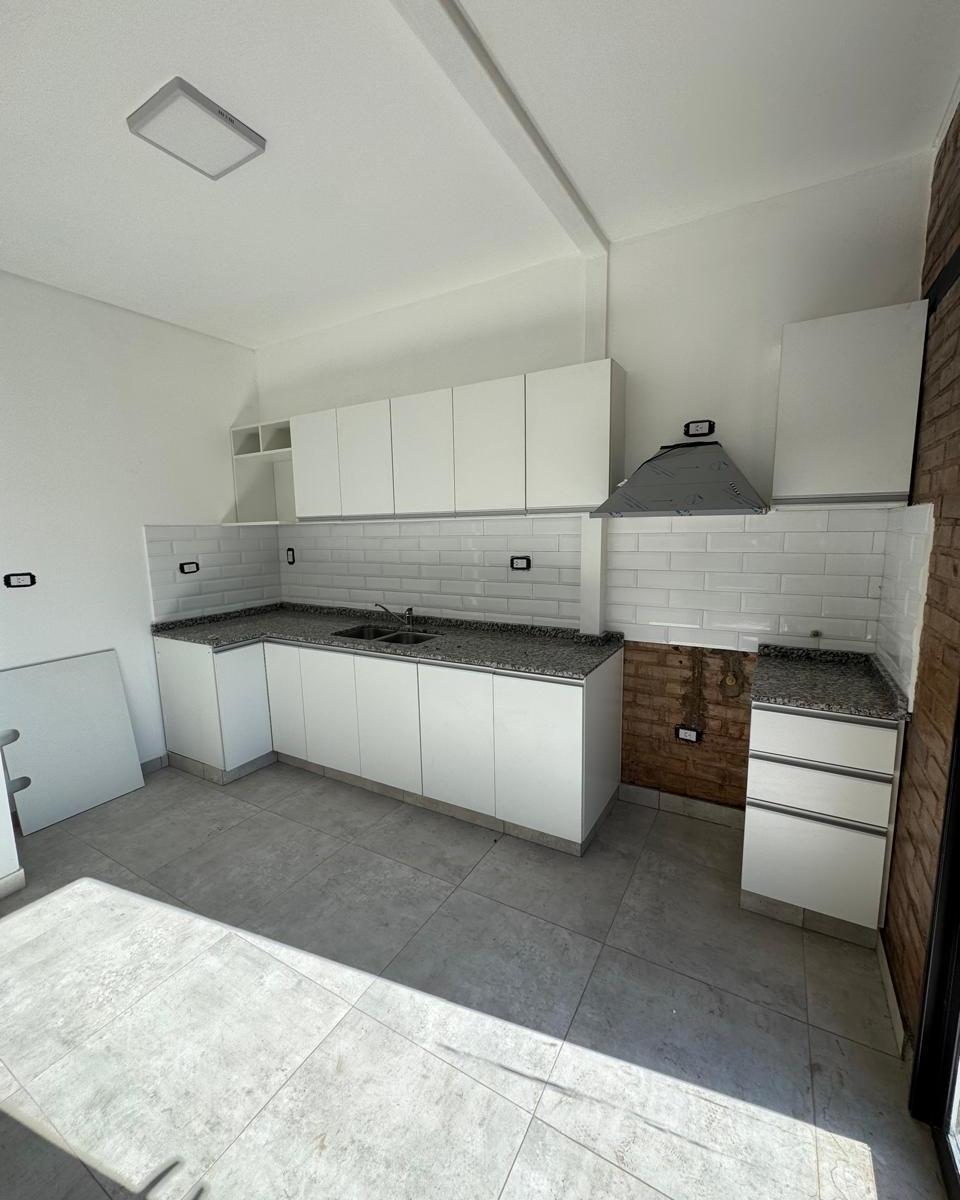 Venta Duplex Barrio Vista Oliva 1