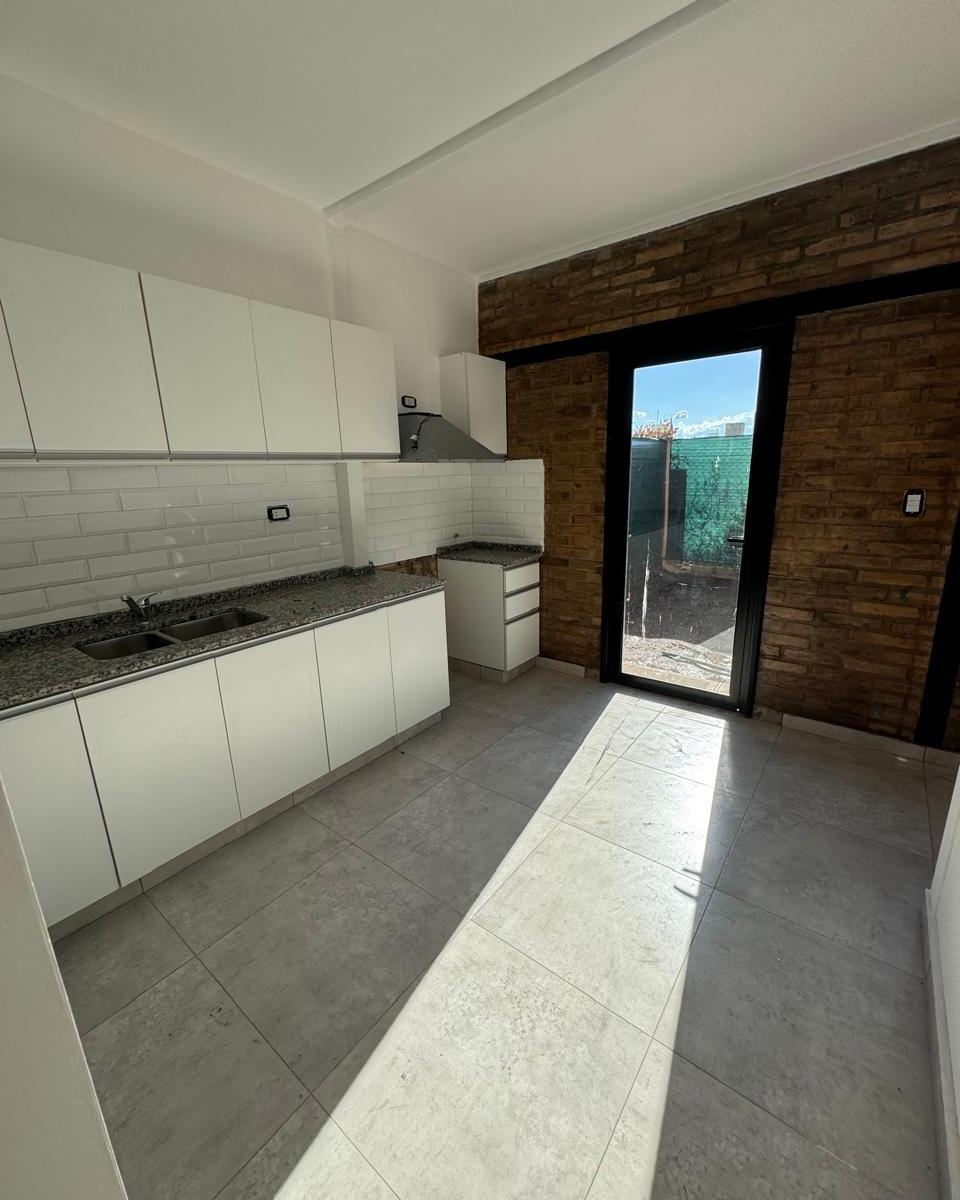 Venta Duplex Barrio Vista Oliva 3