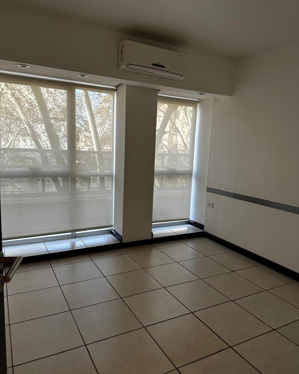 Alquiler Piso en Edificio Calle España de Ciudad 4