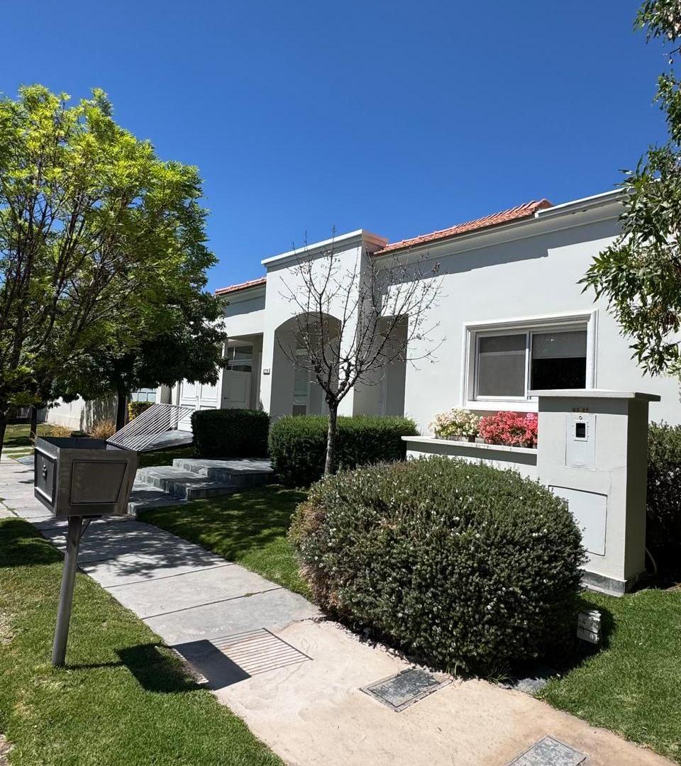 VENTA CASA BARRIO PALMARES SEGUNDA ETAPA