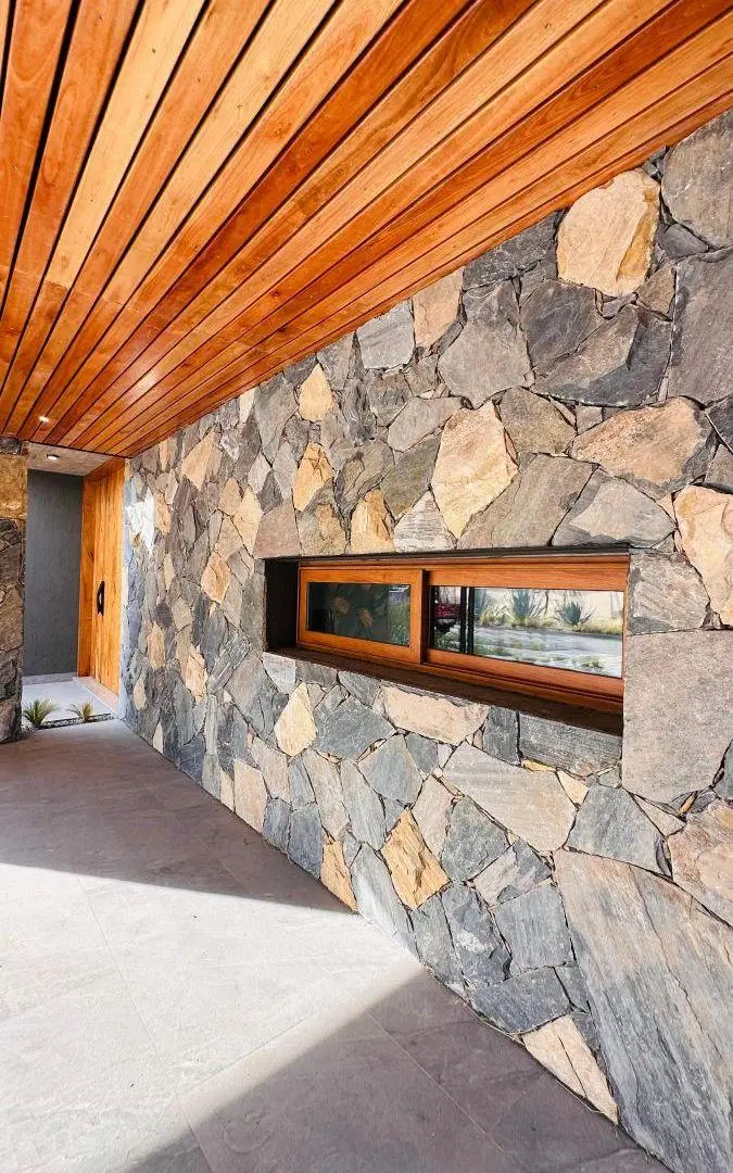 VENTA CASA CUATRO DORMITORIOS EN BARRIO AGUARIBAY VALLE CHACRAS DE CORIA 5