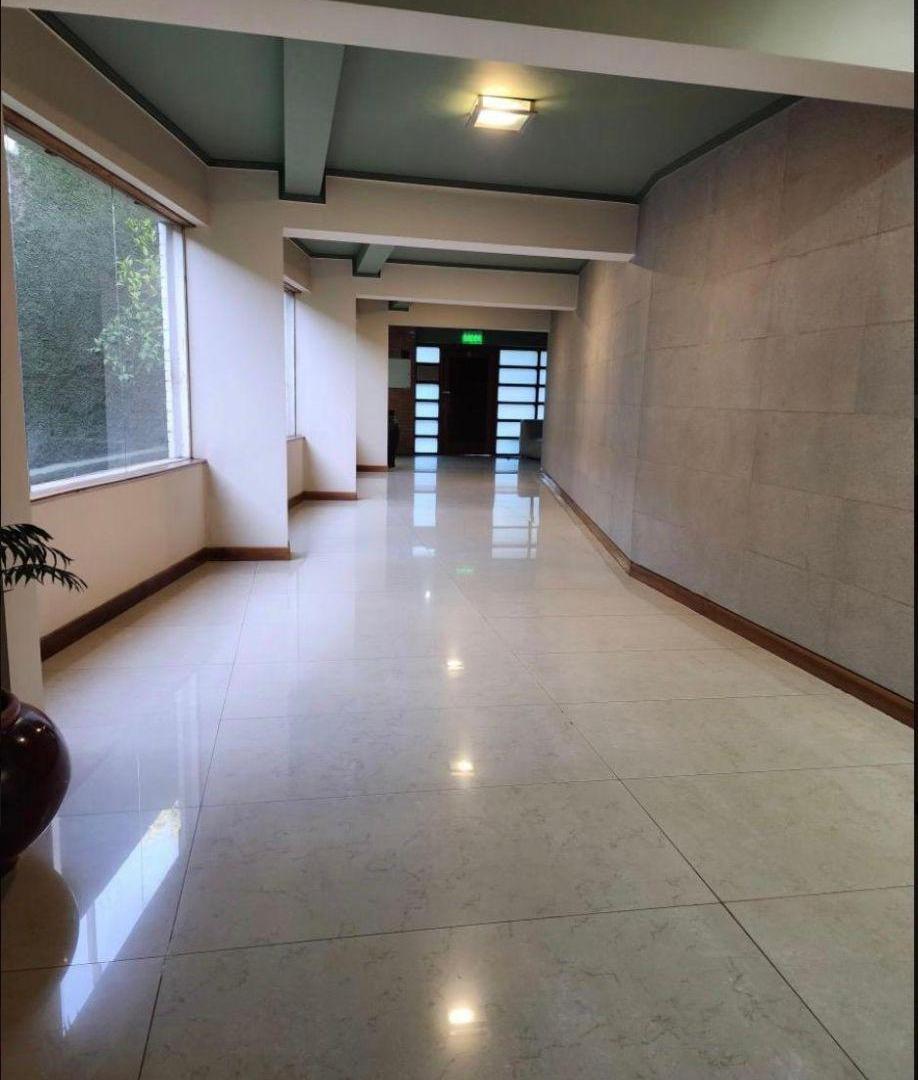 Foto de VENTA SEMI PISO EN CIUDAD CAPITAL A METROS DE EMILIO CIVIT, imagen 3