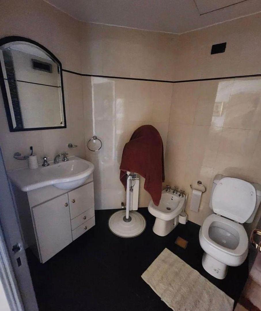 Foto de VENTA SEMI PISO EN CIUDAD CAPITAL A METROS DE EMILIO CIVIT, imagen 5