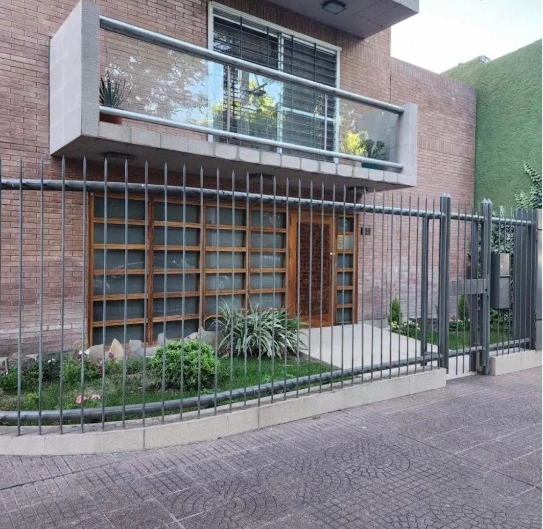 VENTA SEMI PISO EN CIUDAD CAPITAL A METROS DE EMILIO CIVIT 1