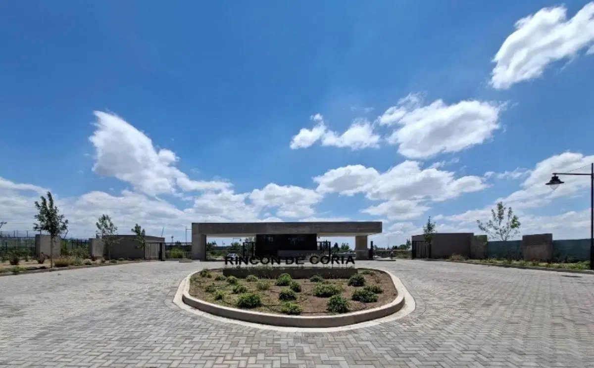 VENTA TERRENO BARRIO PRIVADO RINCON DE CORIA EN CHACRAS DE CORIA 7