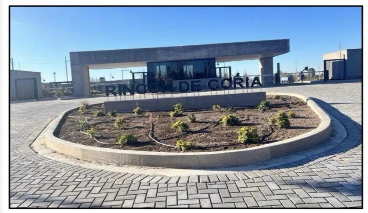 VENTA TERRENO BARRIO PRIVADO RINCON DE CORIA EN CHACRAS DE CORIA 3