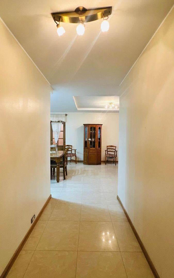 Foto de VENTA CASA CUATRO DORMITORIOS RECICLADA EN GUAYMALLEN, imagen 5