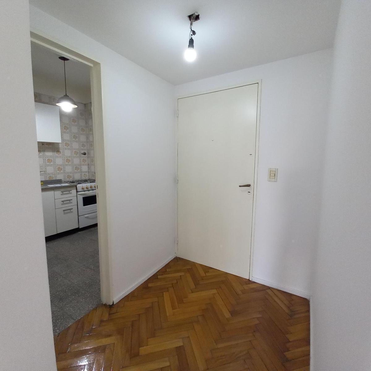 Departamento en Venta 2 Ambientes - Flores 1