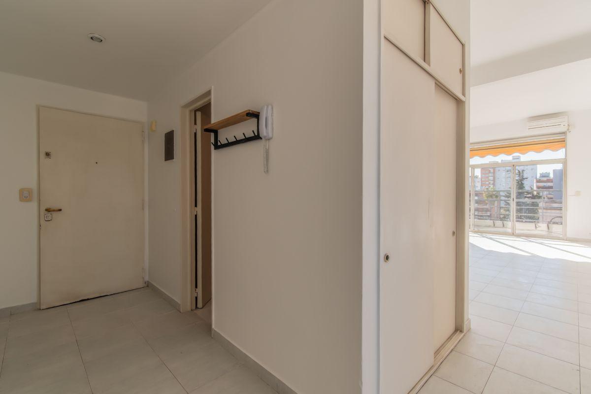 3 ambientes en venta en Flores - 88 m2 muy luminoso techos altos