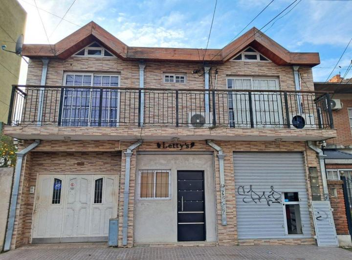 Alquiler Casa 7 ambientes Centro de José C. Paz 1