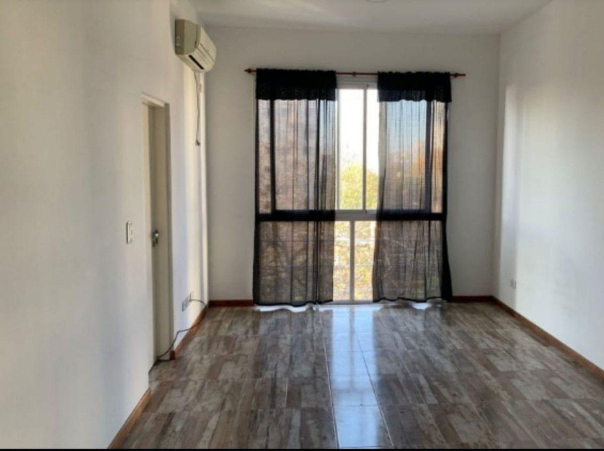 Vende Departamento Monoambiente, San Miguel