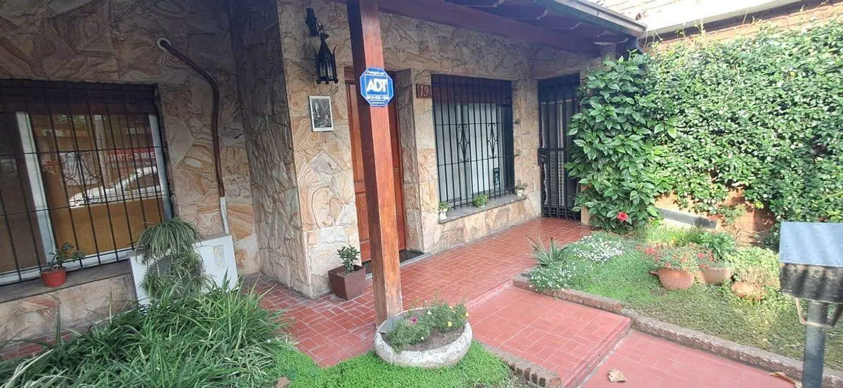 CASA EN BELLA  VISTA 3
