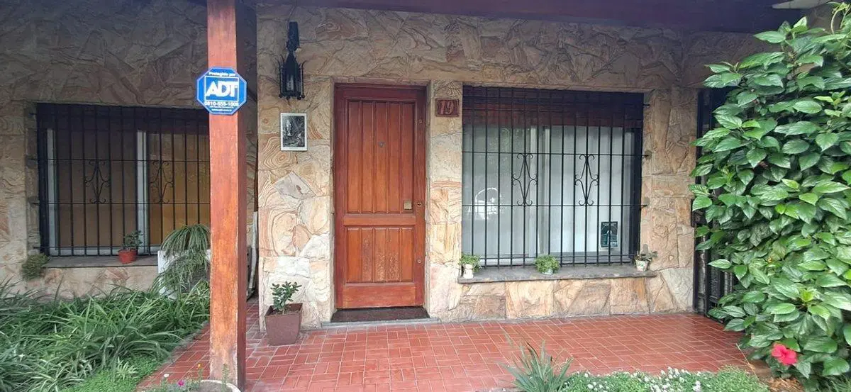 CASA EN BELLA  VISTA 2