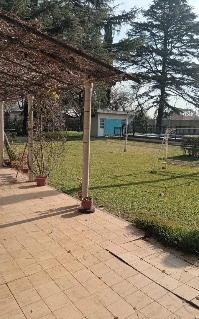 CASA QUINTA VENTA, LOTE 4100m2, PILETA, QUINCH0 3
