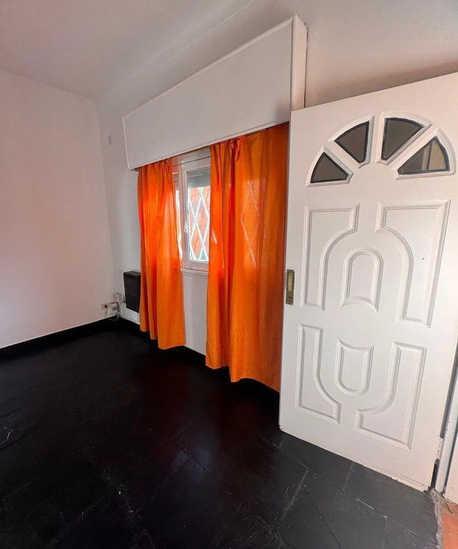 VENTA CASA-EXC. ESTADO -3 AMBIENTES-APTO CREDITO 3