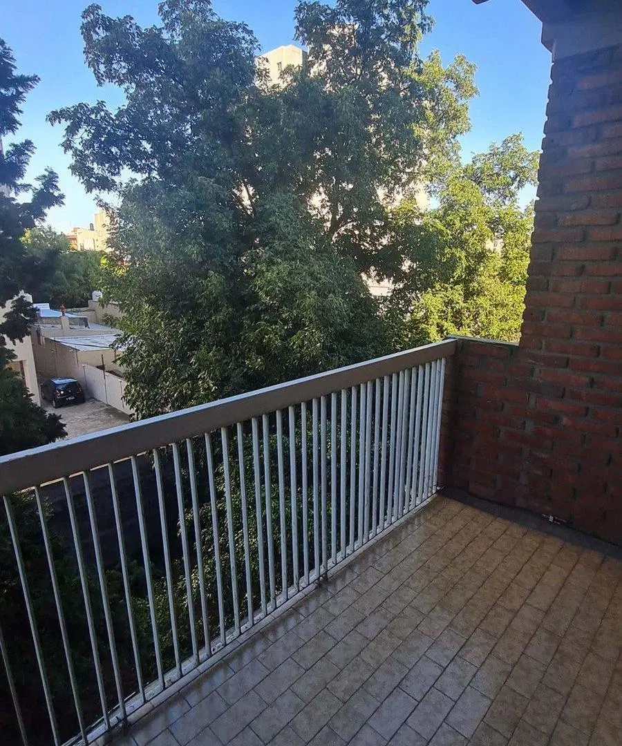 Venta depto 3 ambientes. Apto crédito. Cochera. 5