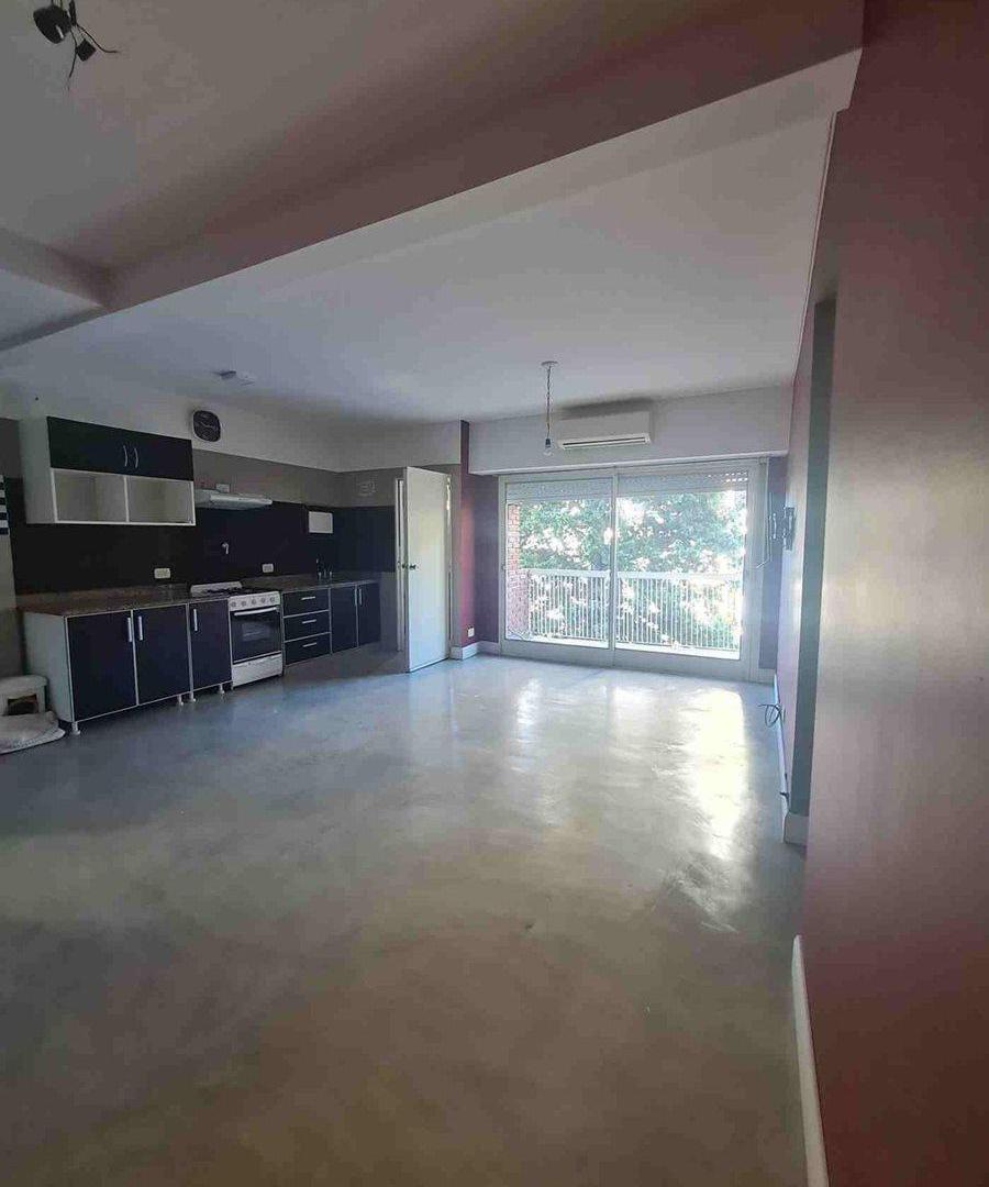 Venta depto 3 ambientes. Apto crédito. Cochera.