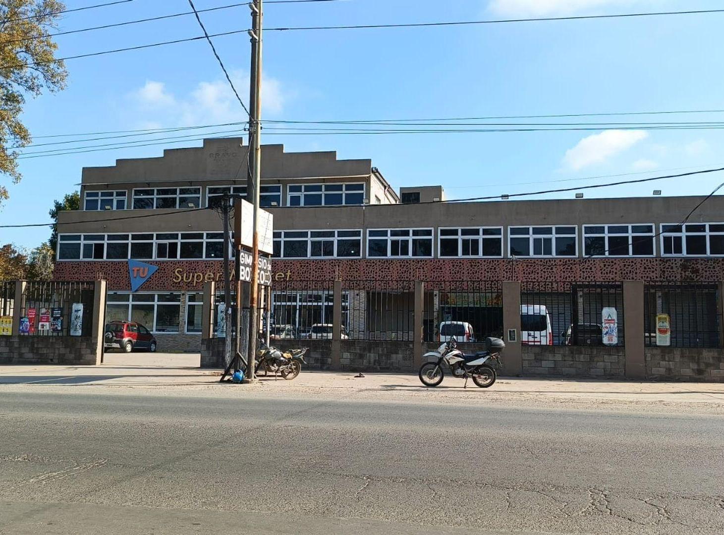 local en alquiler complejo comercial, sobre ruta