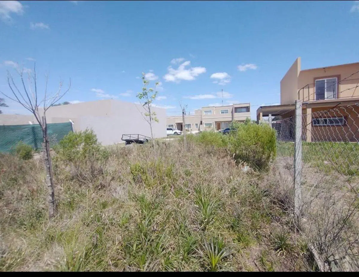 VENTA DE LOTE EN LOMA 2 4
