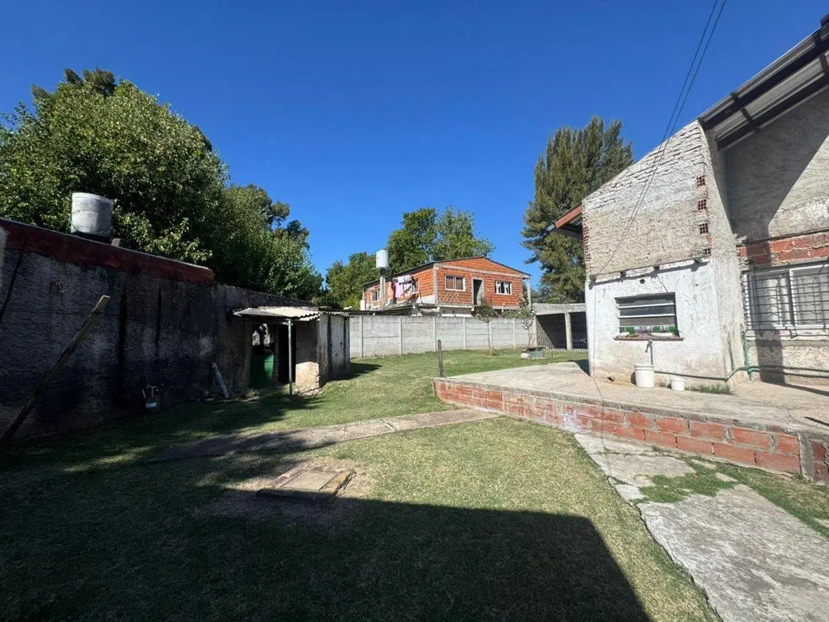 VENTA CASA CON GALPON - MALVINAS ARGENTINAS 4
